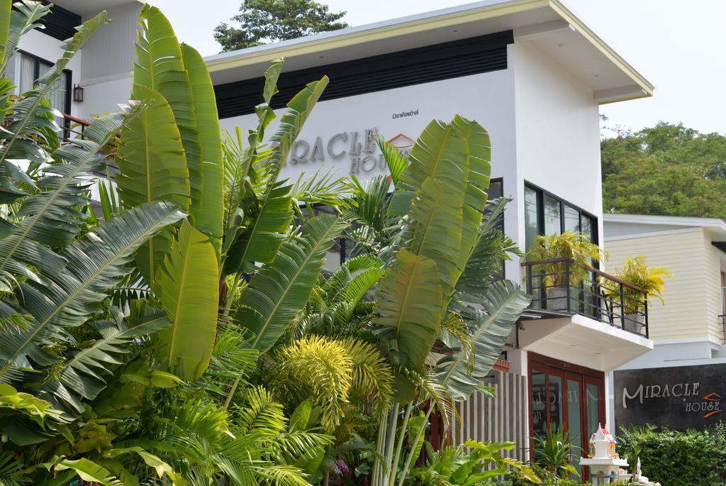 Hotel Miracle House Rawai Exterior foto