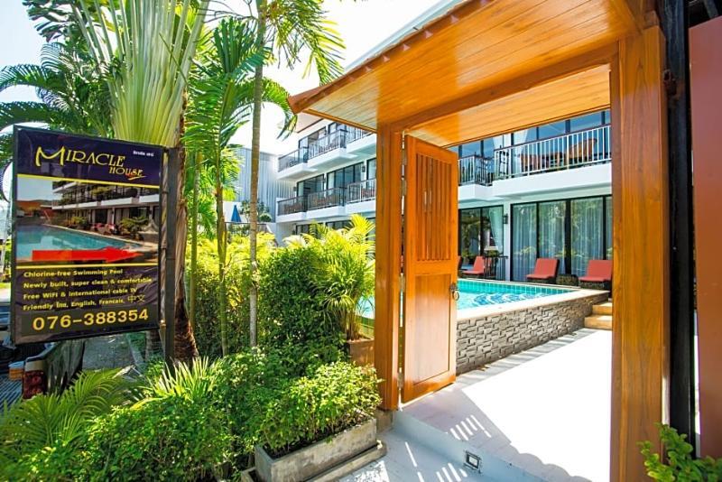 Hotel Miracle House Rawai Exterior foto