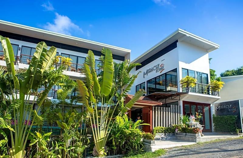 Hotel Miracle House Rawai Exterior foto