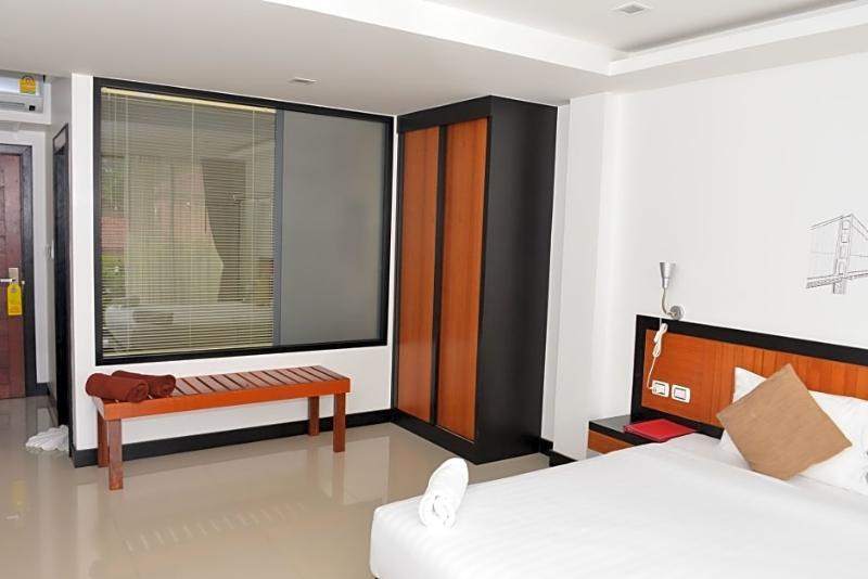Hotel Miracle House Rawai Exterior foto