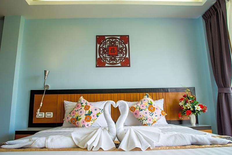 Hotel Miracle House Rawai Exterior foto