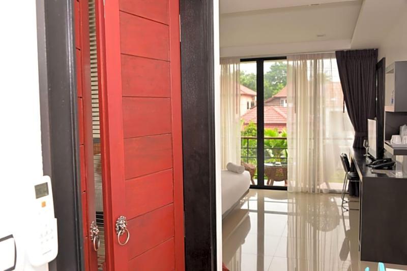 Hotel Miracle House Rawai Exterior foto